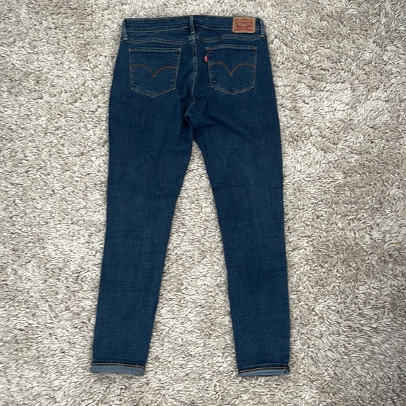 Levi's 711 Skinny - Picture 3 of 3
